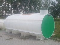 Ležaté plastové nádrže